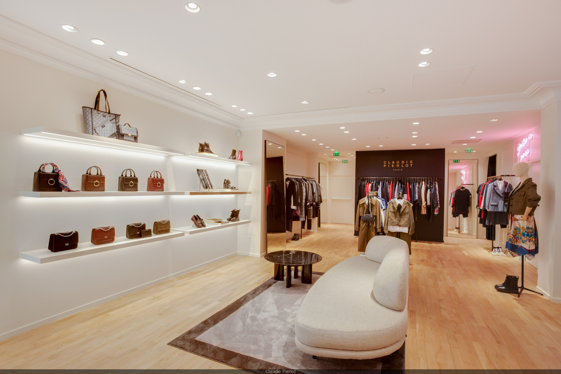 Claudie Pierlot - Bons plans et promotions mode en 2025